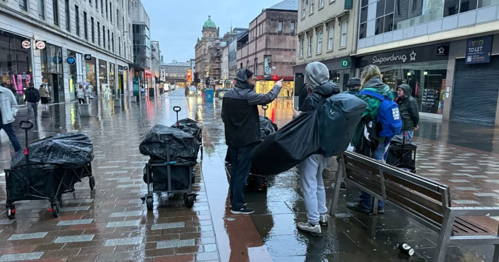 the-invisibles-on-the-street