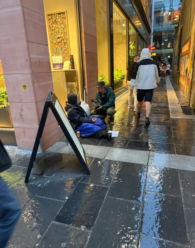 the-invisibles-on-the-street-3